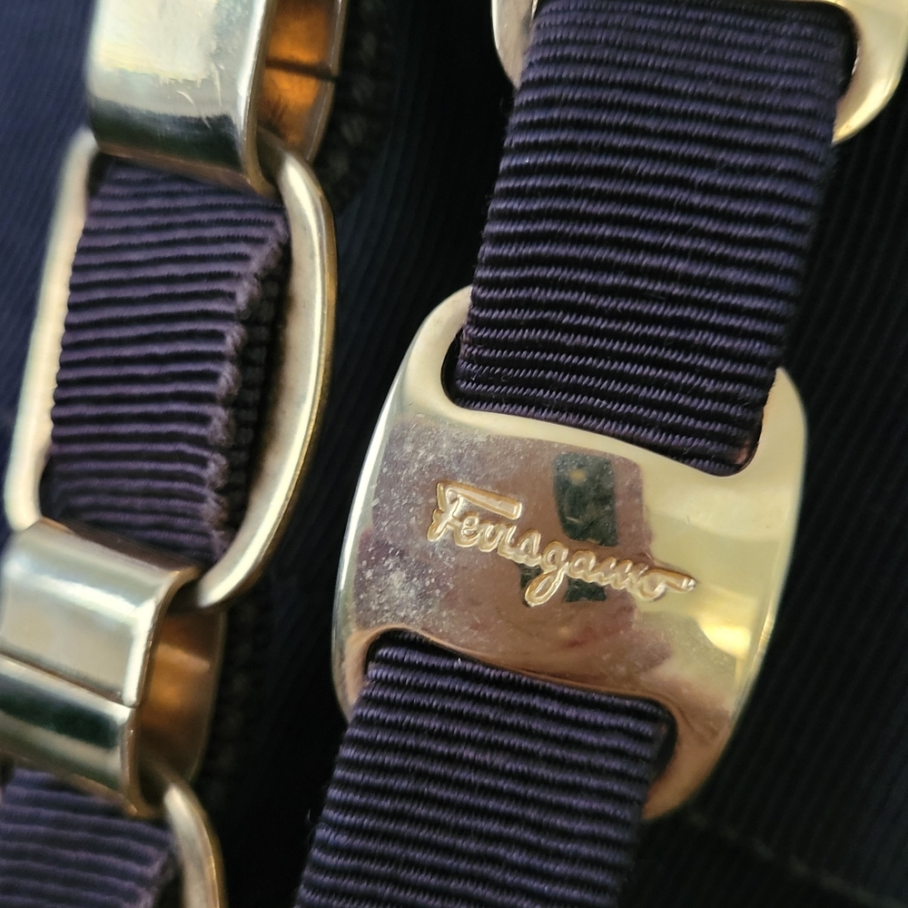 Salvatore Ferragamo Vintage Gancini Vara Chain Shoulder Bag - Picture 7 of 14